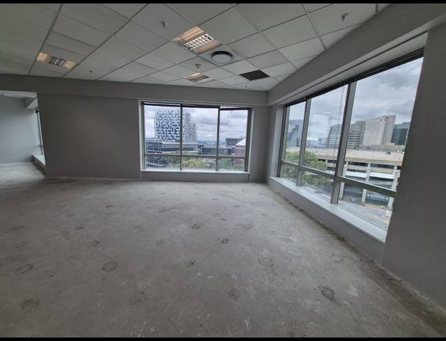 834M² OFFICE TO LET IN SANDTON CENTRAL